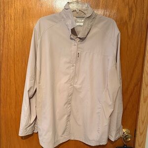 Columbia women’s Light Tan Shirt Jacket